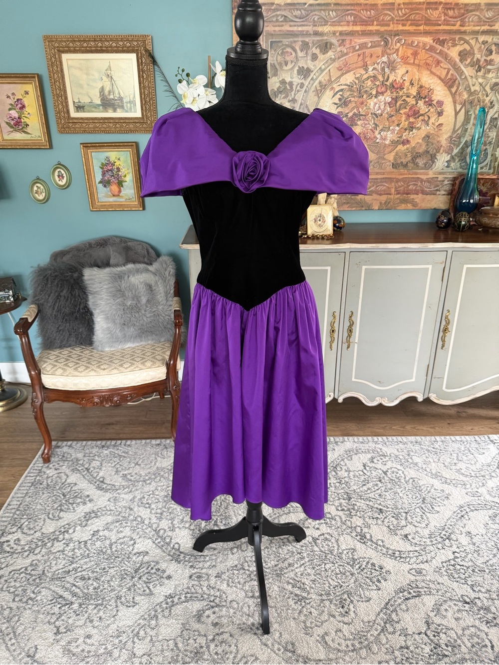 Vintage 1980’s Nu-Mode Purple with Velvet Bodice